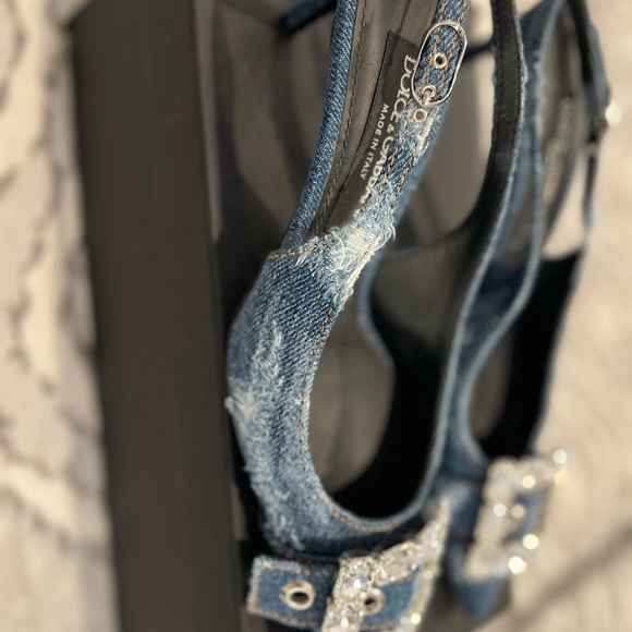 Dolce and Gabbana, Denim den kitten sling backs - Picture 2 of 3